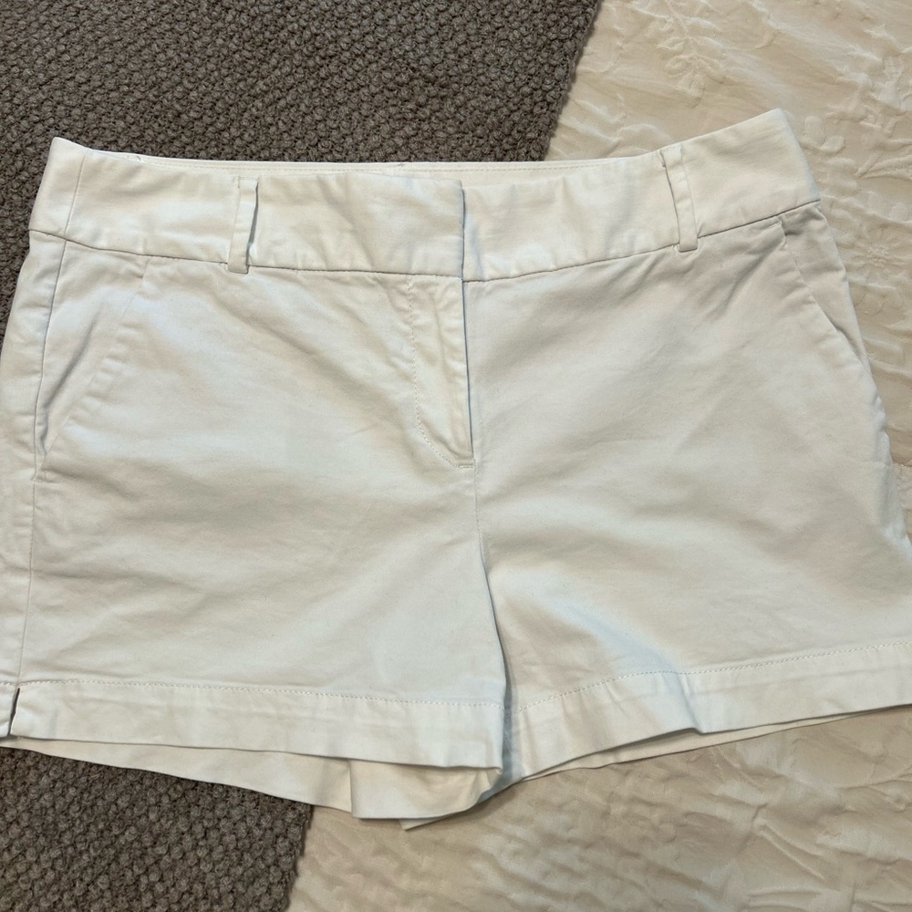 LOFT White Riviera Shorts Relaxed Fit Lightweight